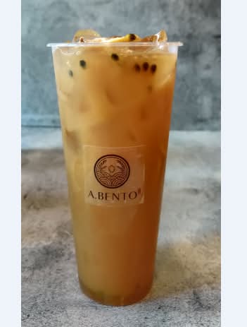 Signature Fruit Tea / 招牌水果茶